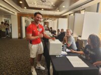 En Australia suma más de dos mil votos.