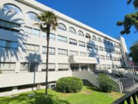 Enfatizando que para decretar un sobreseimiento definitivo se requiere una "certeza total" de la inexistencia de delito, algo que debe definirse en la etapa de juicio oral.