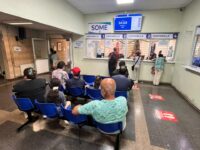 Para que este sistema sea efectivo, la autoridad hospitalaria enfatizó la necesidad de que la comunidad mantenga sus datos de contacto al día. 