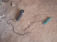 Dueño de galpón retuvo al individuo hasta la llegada de funcionarios policiales, quienes lo encontraron con especies y herramientas vinculadas al ilícito.