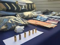 PDI allanó 15 inmuebles en tres comunas distintas usados para acopio y venta de drogas.