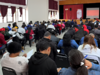 Vecinas y vecinos participaron en una inducción que detalló procesos y requisitos para acceder a empleos de la temporada 2026.