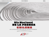 Producto del lanzamiento del primer número de La Aurora de Chile.
