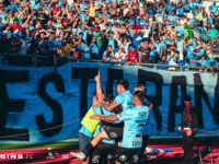 El Capo de Provincia visita al “tomate mecánico” por la tercera fecha de la Liga de Primera, en un duelo que aparece como la última prueba antes de su estreno en la fase previa de la Copa Libertadores ante Bahía, con la misión de sostener su buen arranque en el torneo nacional.