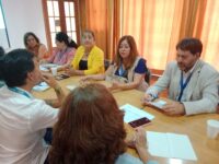 El recorrido incluyó reuniones con equipos de salud y representantes de la comunidad.