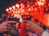 
El Día del Amor y la temporada de verano continúan llenando la agenda regional con actividades para todos los gustos, desde festivales musicales y vendimias hasta panoramas gastronómicos y culturales en distintas comunas.