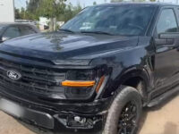 El vehículo fue sustraído mientras su propietario inflaba un neumático.