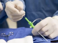 La espera para cirugías cayó más de 100 días en seis meses, superando ampliamente los datos a nivel nacional.