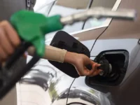 Tras semanas de alivio, las gasolinas de 93 y 97 octanos vuelven a subir hoy según informó la ENAP.