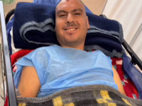 El influencer Carlitos Vera hizo un llamado para reunir personas que puedan ayudar en el Hospital Regional de Rancagua.