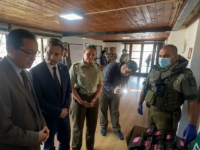 Fiscalización incautó 26 “ladrillos” de clorhidrato de cocaína en el maletero de un vehículo.