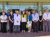 El director destacó que este reconocimiento se alinea con el trabajo institucional que busca fortalecer las condiciones laborales dentro del establecimiento. 