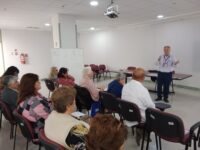 La actividad contó con la presencia del director del Hospital de Santa Cruz, Dr. Sebastián Urzúa, junto a representantes del Ministerio de Salud y del Servicio de Salud O’Higgins.