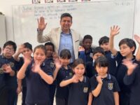 Destaca a los establecimientos con mejores resultados, gestión educativa y compromiso con sus comunidades escolares.