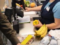 Entre las vacantes informadas aparece el cargo de tornero fresador, con dos cupos disponibles.