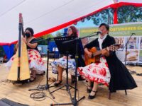 La Expo Quínoa en Cardenal Caro y el Encuentro de las Costumbres Campesinas en Colchagua convocan a miles de personas a vivir una jornada de gastronomía, música y cultura local.
