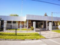 La iniciativa permitirá concentrar las unidades de DIDECO en un solo lugar, a un costado de la Plaza de Armas, revirtiendo el actual estado de dispersión de las oficinas municipales.

El proyecto es financiado íntegramente con fondos del Royalty Minero y busca recuperar el corazón cívico de la comuna.