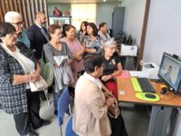 Oficina permitirá acercar hasta 65 trámites vía videoatención para vecinas y vecinos.