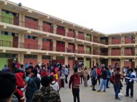 De acuerdo con el sondeo, un 70% de los encuestados está de acuerdo con el plan “Escuelas Protegidas”.
