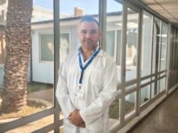 Estudió Medicina en la Universidad de Chile y tras su egreso, desarrolló su labor profesional en diversas zonas del país. 