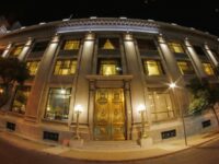 El ingreso disponible de las familias creció 6,8% respecto de 2024 permitiendo reforzar su colchón financiero y reducir su deuda.