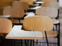 Mensajes con intimidaciones y advertencias de ataques armados pone en jaque a autoridades y comunidades educativas.