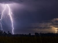 La Dirección Meteorológica confirmó que las tormentas eléctricas vendrán acompañadas de chubascos aislados en gran parte de la cordillera regional.