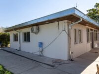 El recinto presentaba un importante deterioro en su infraestructura, lo que afectaba su correcto funcionamiento.