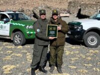 Durante la ocasión la delegación trasandina entregó un saludo por el 99° aniversario de Carabineros. 