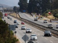 Carabineros, autoridades de transporte, salud y turismo destacaron el resultado de los operativos en carreteras, marcados por un alto flujo vehicular, fiscalizaciones y una activa temporada en destinos como Pichilemu.
