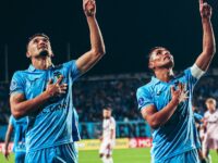 El equipo dirigido por Lucas Bovaglio abrió la cuenta temprano, a los 11 minutos del primer tiempo, tras un tiro de esquina que terminó en gol de Arnaldo Castillo.