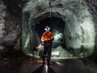 Quienes asistan deberán presentarse con su currículum actualizado y cédula de identidad vigente.