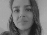 La información fue difundida por el medio local Noticias a la Hora Requínoa, desde donde expresaron condolencias a la familia, compañeros y cercanos de la funcionaria.
