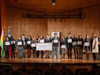 El alcalde de la comuna, además destacó otras iniciativas que se encuentran desarrollando en apoyo a los estudiantes.