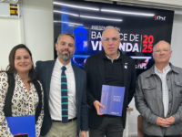 En una instancia que reunió a autoridades, representantes del sector público y privado, socios del gremio y actores relevantes del ámbito habitacional, la Cámara Chilena de la Construcción O’Higgins realizó la presentación del “Balance de Vivienda 2025”, estudio que analiza la evolución y magnitud del déficit habitacional en el país y, en particular, en la región.
