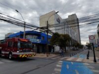 Según informaciones reporteadas por El Tipógrafo, la calle Zañartu se encuentra cerrada por trabajo de Bomberos.