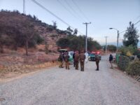 El procedimiento se originó por un robo en un domicilio y derivó en un seguimiento por la Cuesta Chada, donde el vehículo en fuga terminó accidentado.