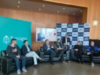 Artistas nacionales y talentos locales compartirán escenario en una programación que mezcla estilos y generaciones con entrada liberada para toda la comunidad. 