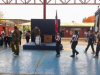 Los pequeños asumirán el compromiso de cumplir sus funciones como brigadistas escolares, promoviendo valores vinculados a la disciplina, el respeto y la convivencia dentro de sus comunidades educativas.