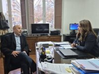 "Estamos en peligro y se requieren medidas proporcionales a la gravedad de lo que está ocurriendo", advirtió el parlamentario.