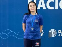 La joven nadadora tuvo una destacada participación en el torneo desarrollado en el Centro Acuático Kristel Köbrich, sumando preseas en las pruebas de 100 metros libres, 100 metros espalda y 50 metros libres.