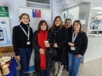 Té, café, galletas y acompañamiento cambian la experiencia de pacientes mientras esperan su atención.