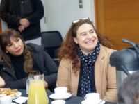 Estas familias accederán a soluciones habitacionales mediante subsidios de arriendo y vivienda definitiva, en el marco de un convenio interinstitucional.