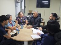 La directora del recinto, Margarita Yercic Bravo, destacó el trabajo que desarrolla la unidad y el liderazgo de su jefe, el doctor Luis Salavarría Zamora.