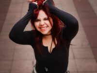 Rayen Aguilera, cantante y compositora local se encuentra trabajando en su primer EP, proyecto que marcará una nueva etapa en su carrera musical tras su paso por la banda Socios Peligrosos.