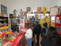 Desde hace cerca de un mes, la venta del álbum y las láminas del Mundial ha generado un importante movimiento de clientes en el local ubicado en el centro de la capital regional.

