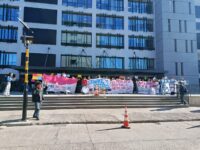 Alumnos de Medicina y Enfermería denuncian impagos docentes, pérdida de campos clínicos y clases online por falta de espacios.