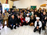A través de dinámicas y metodologías participativas, el programa busca entregar herramientas y recetas a niños y adultos para fortalecer de manera conjunta una alimentación equilibrada y estilos de vida saludables en el hogar.