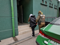 El procedimiento incluyó patrullajes, peritajes y allanamientos. Carabineros incautó armas, municiones, vehículos, droga y otros elementos vinculados a la investigación.
