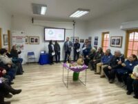La capacitación entregó herramientas de cultivo sustentable a 25 personas mayores, quienes podrán replicar lo aprendido en clubes y organizaciones de la comuna.